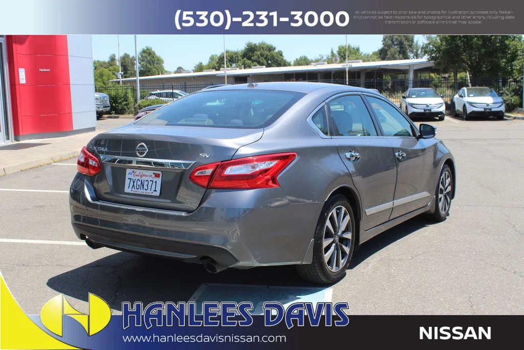 Used 2016 Gray Nissan 2.5 SV image 7