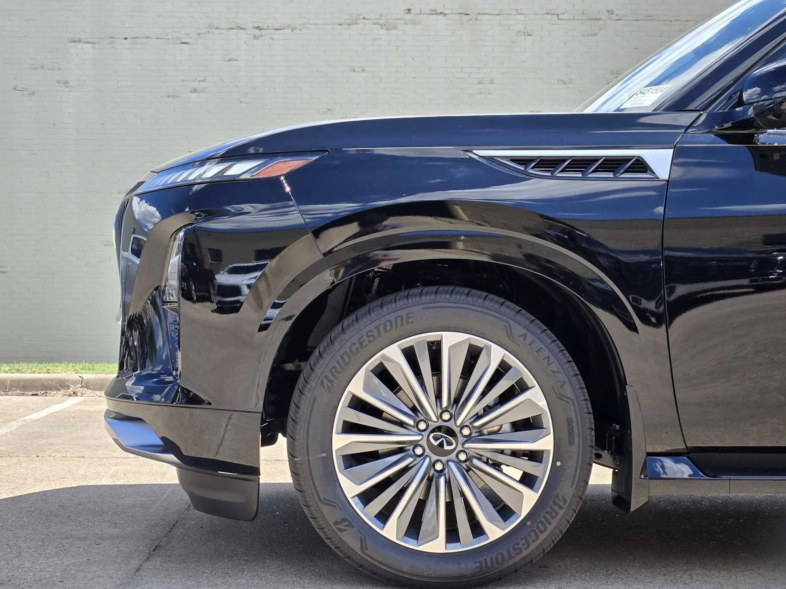 New 2026 BLACK OBSIDIAN INFINITI Luxe 2WD image 6