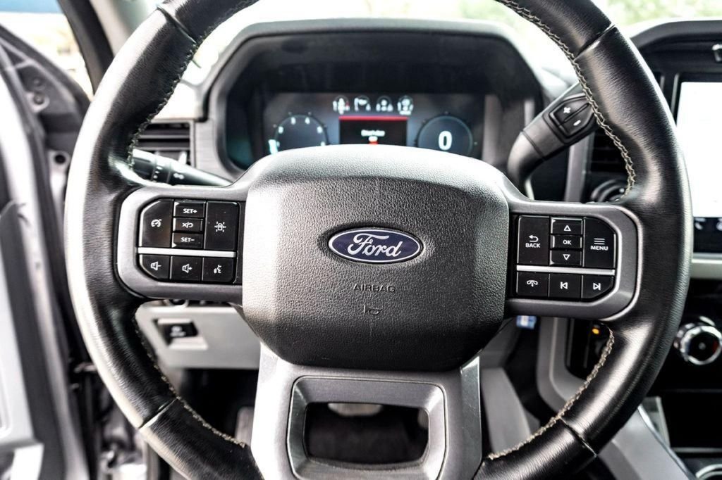 Used 2024 Silver Ford XLT image 17