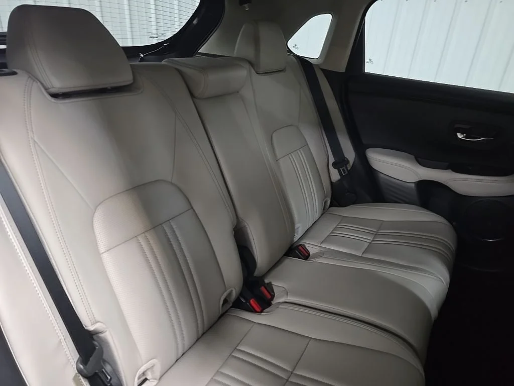 Used 2023 Gray Honda EX-L image 17
