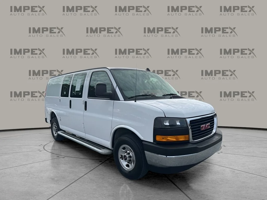 Used 2023 White GMC Work Van image 7