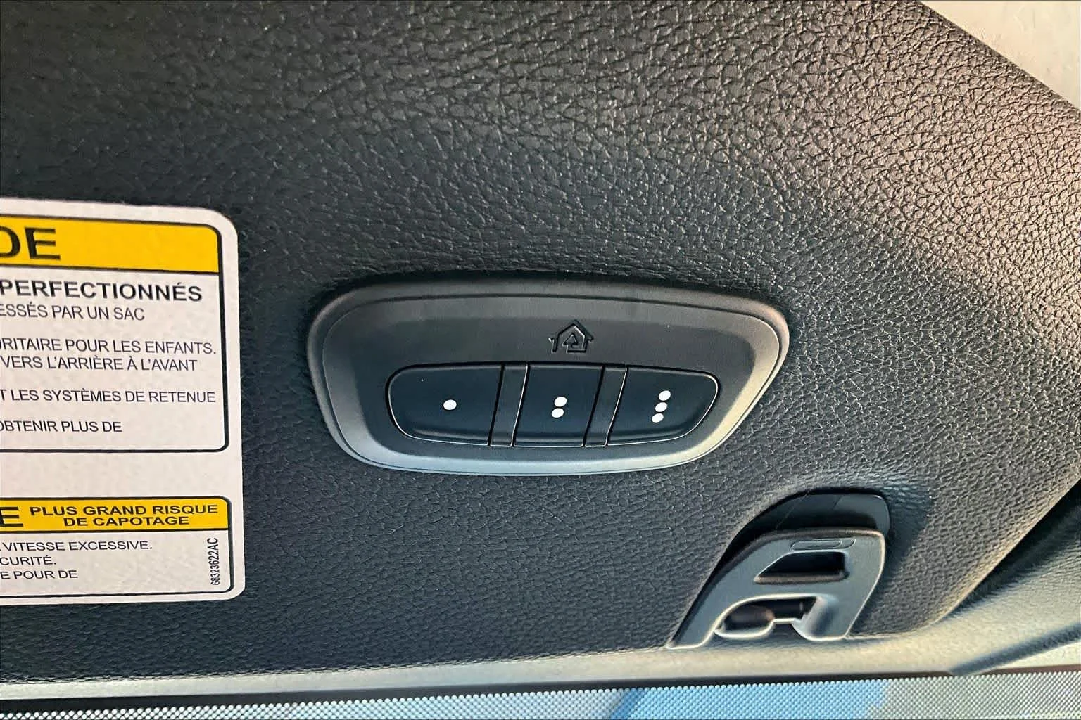 Used 2020 Sting-Gray Clearcoat Jeep Sahara image 33