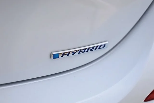 Certified Used 2025 Platinum White Pearl Honda Sport Touring image 56