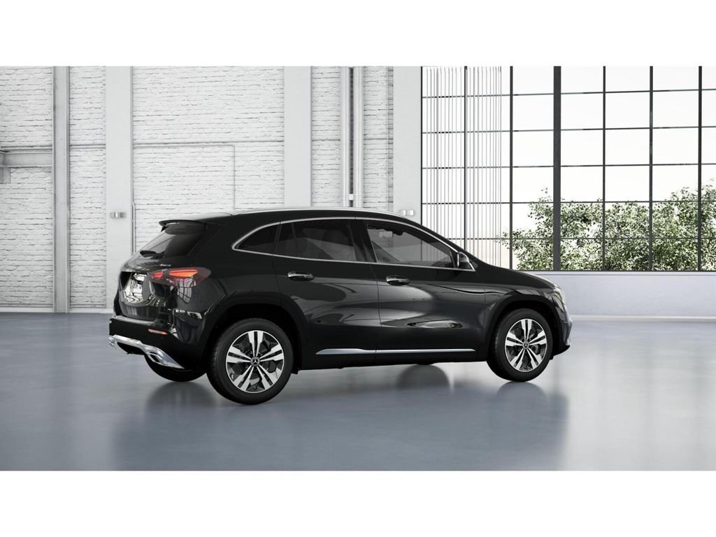 New 2026 Night Black Mercedes-Benz GLA 250 4MATIC® image 19