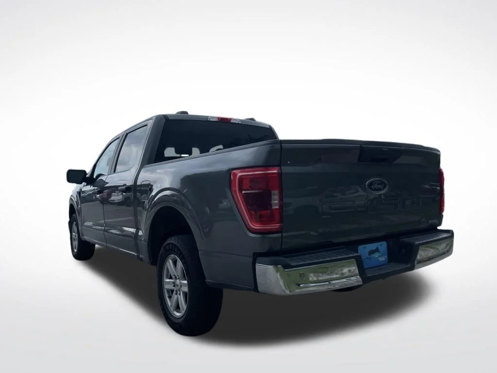 Used 2023 Gray Metallic Ford XLT image 5