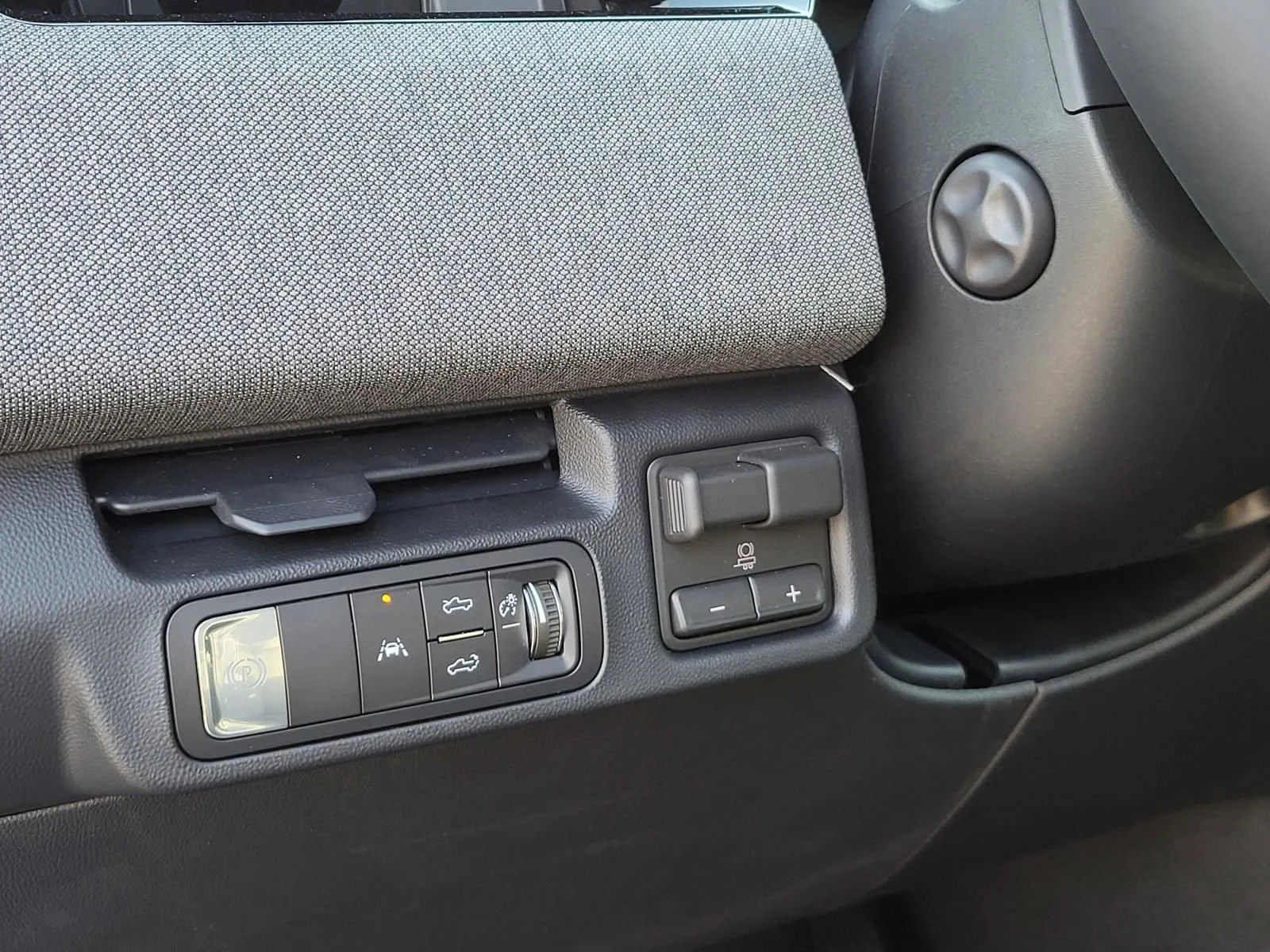 2026 GMC Sierra EV Elevation - Photo 8