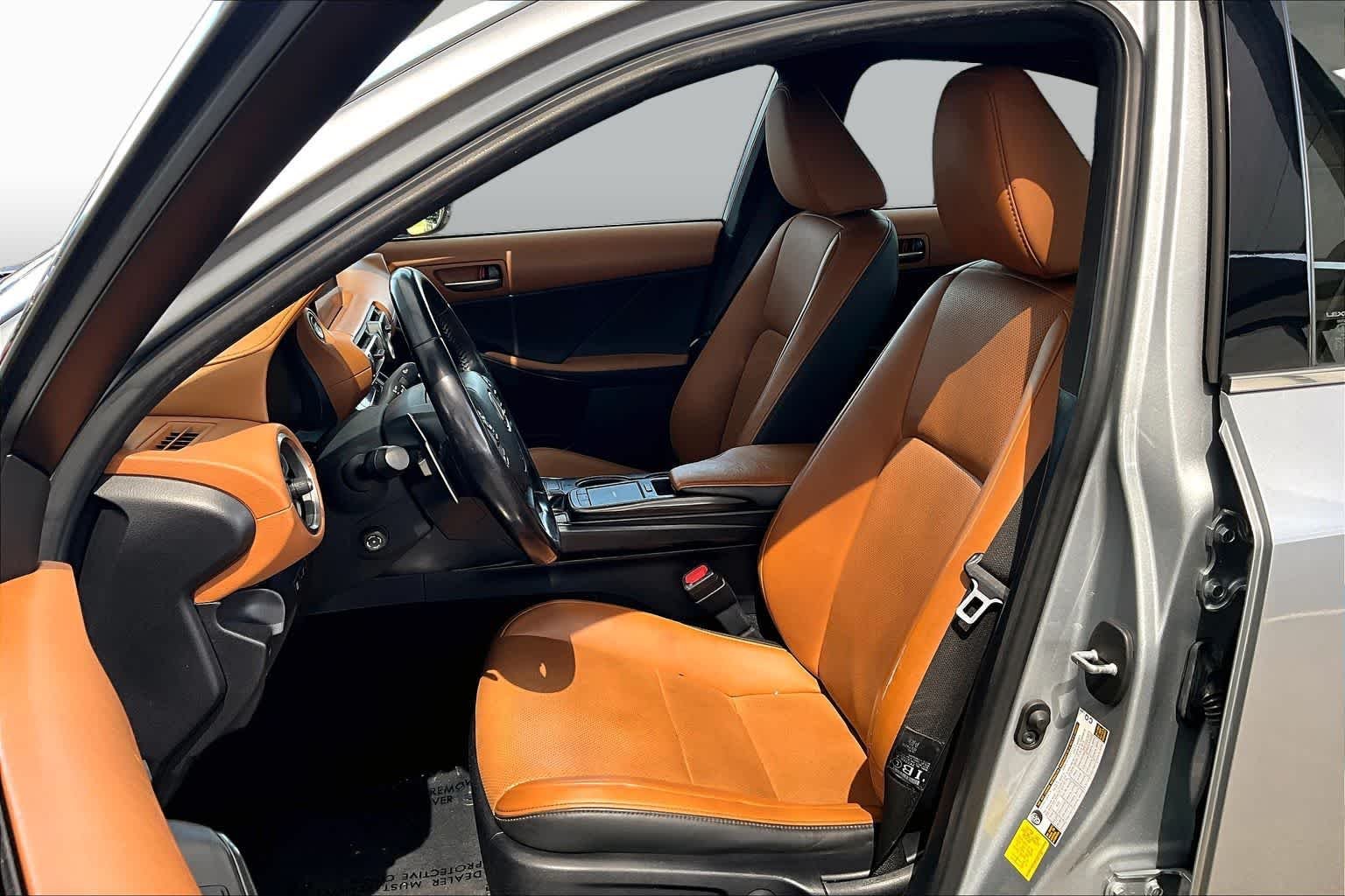 Used 2022 Iridium Lexus  image 8