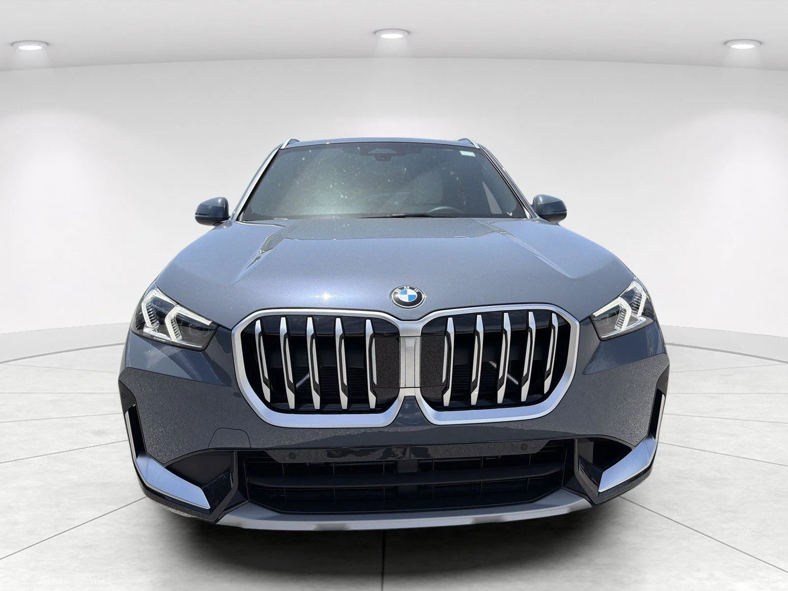 New 2026 Storm Bay Metallic BMW xDrive28i image 2