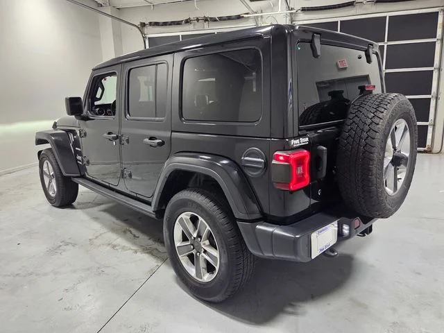 Used 2020 Black Jeep Unlimited Sahara image 8