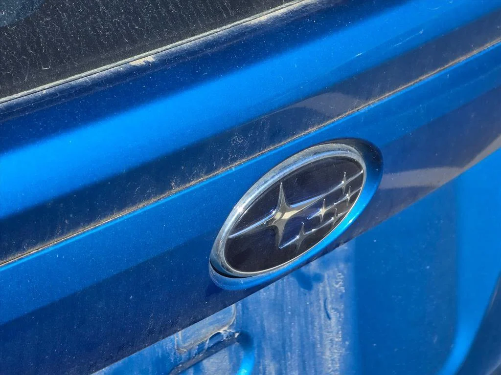 Used 2022 Blue Subaru Base image 15