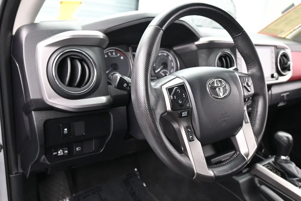Used 2023 Lunar Rock Toyota SR5 image 16
