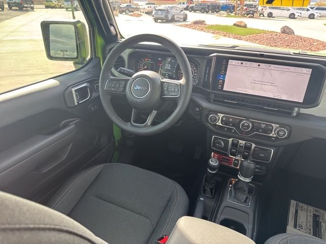 2025 Jeep Wrangler 4-Door Willys - Photo 17