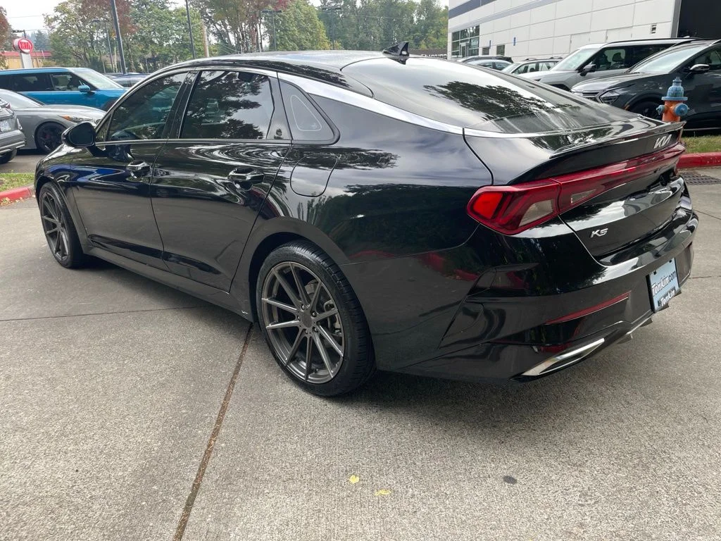 Used 2022 Ebony Black Kia GT-Line image 6
