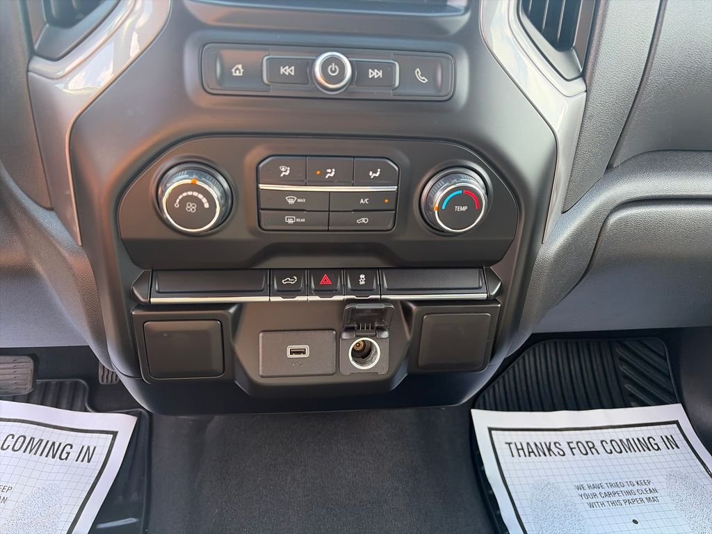 Used 2020 Gray Chevrolet Custom image 18