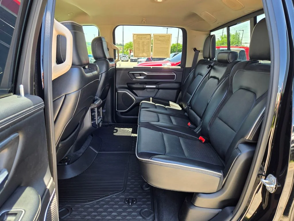 Used 2020 Black Ram Laramie image 28