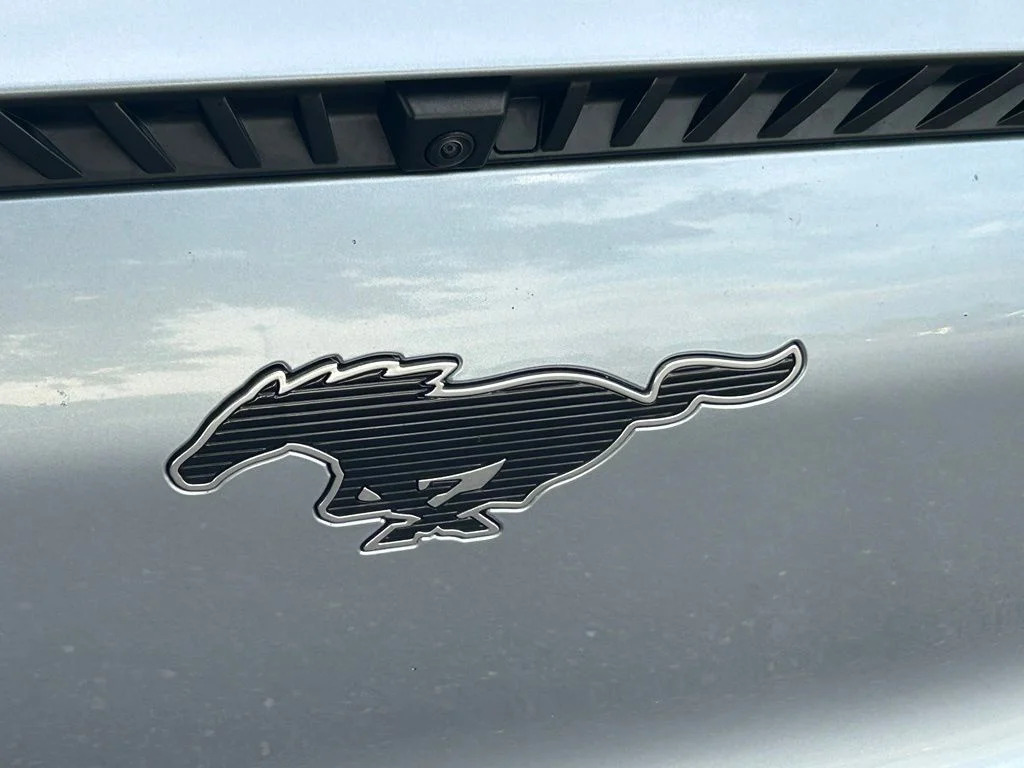 Used 2022 Ice Blue Ford Select image 19