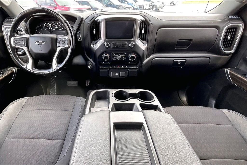 Used 2022 White Chevrolet RST image 7