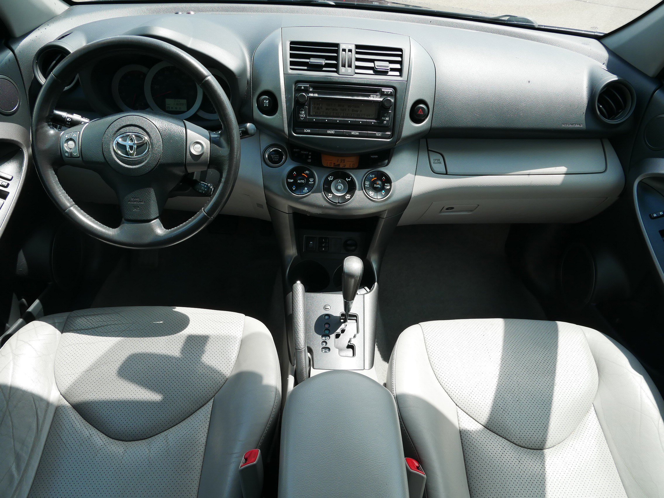 Used 2012 Black Toyota Limited image 10