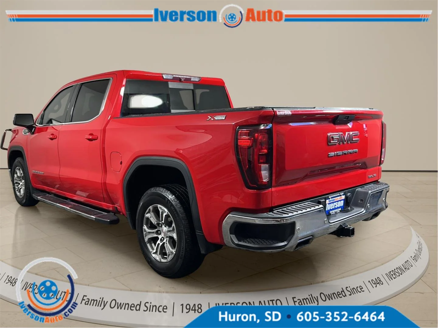 Used 2020 Cardinal Red GMC SLE image 7