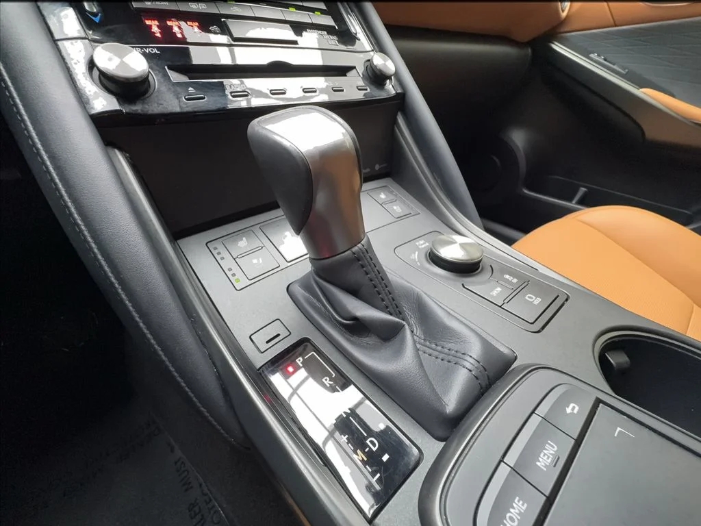 Used 2024 White Lexus 300 image 45