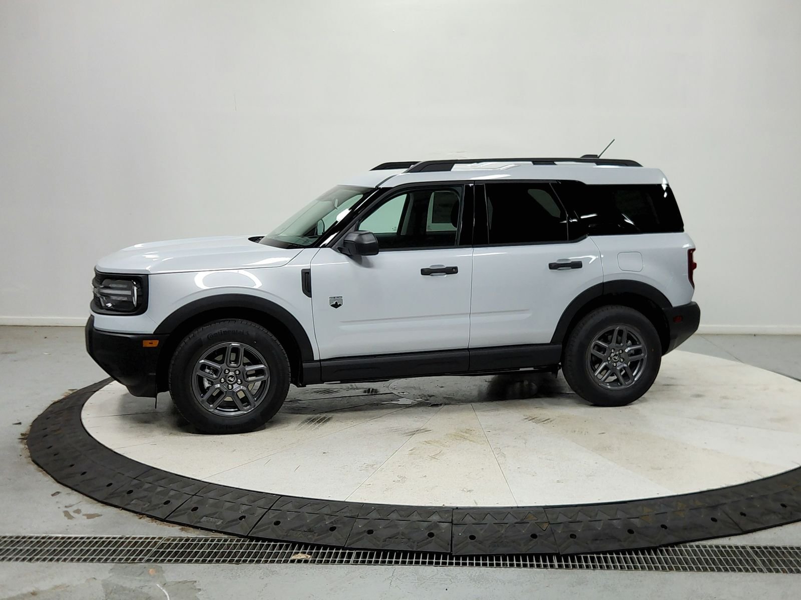 New 2026 Space White Metallic Ford Big Bend® image 5