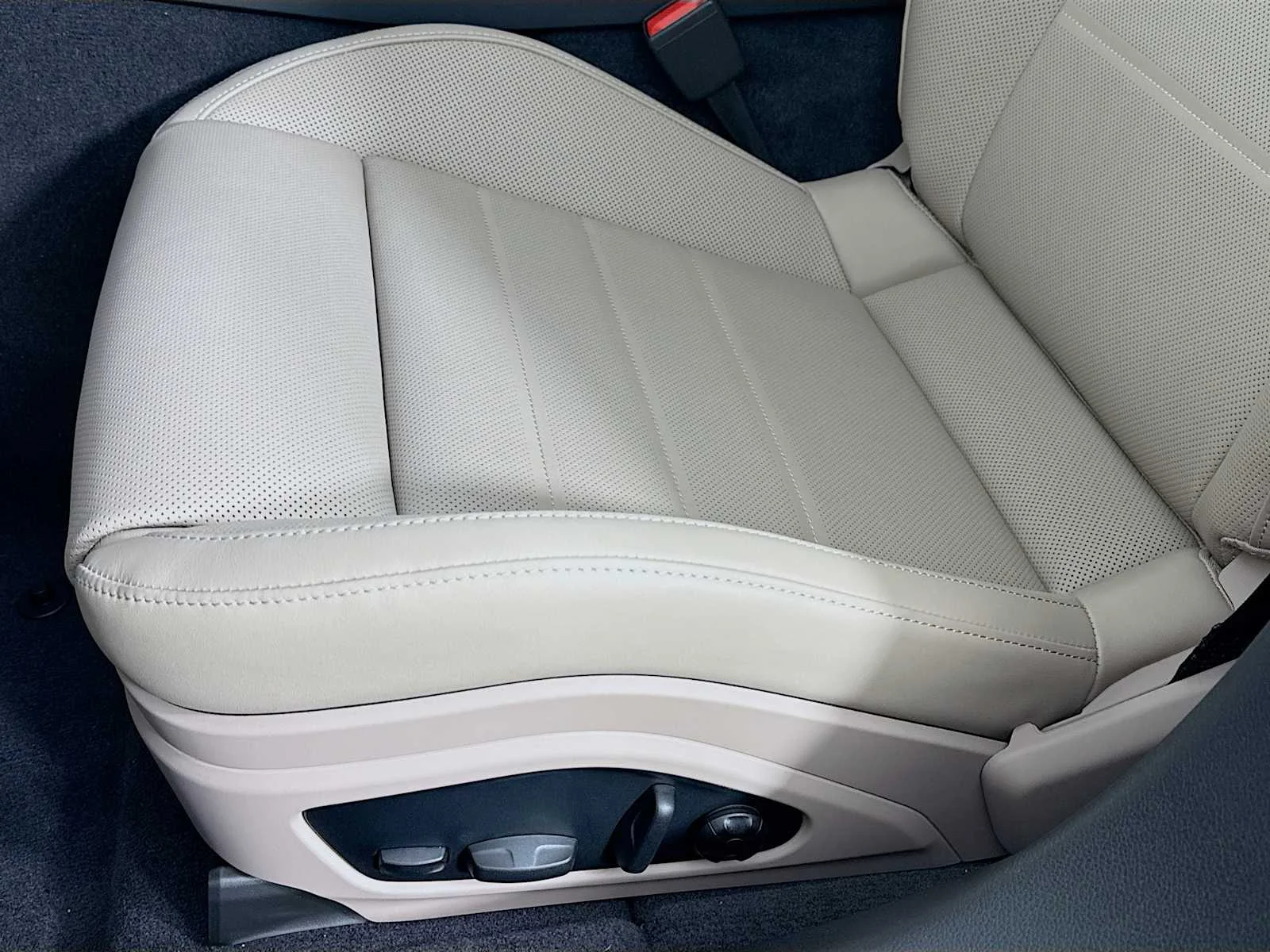 2026 Porsche Panamera Base - Photo 13