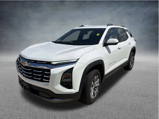 Used 2025 White Chevrolet LT image 7