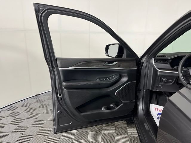 Used 2026 Gray Jeep Limited image 15
