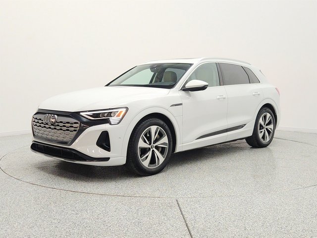 2024 Audi Q8 e-tron Premium Plus quattro