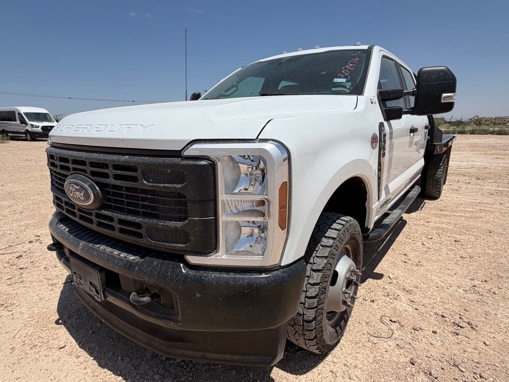 2025 Ford F-350 Chassis Cab XL
