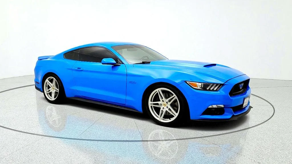 Used 2017 Grabber Blue Ford GT Fastback image 3