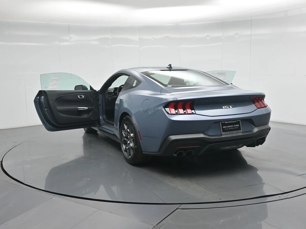 New 2026 Vapor Blue Metallic Ford GT Premium image 27