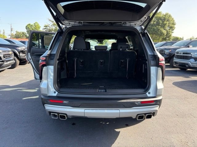 Used 2025 Gray Chevrolet LT image 17