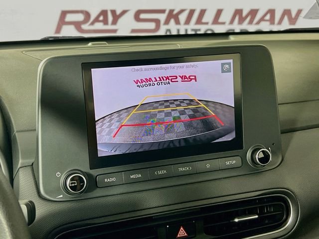 2023 Hyundai Kona SE - Photo 17
