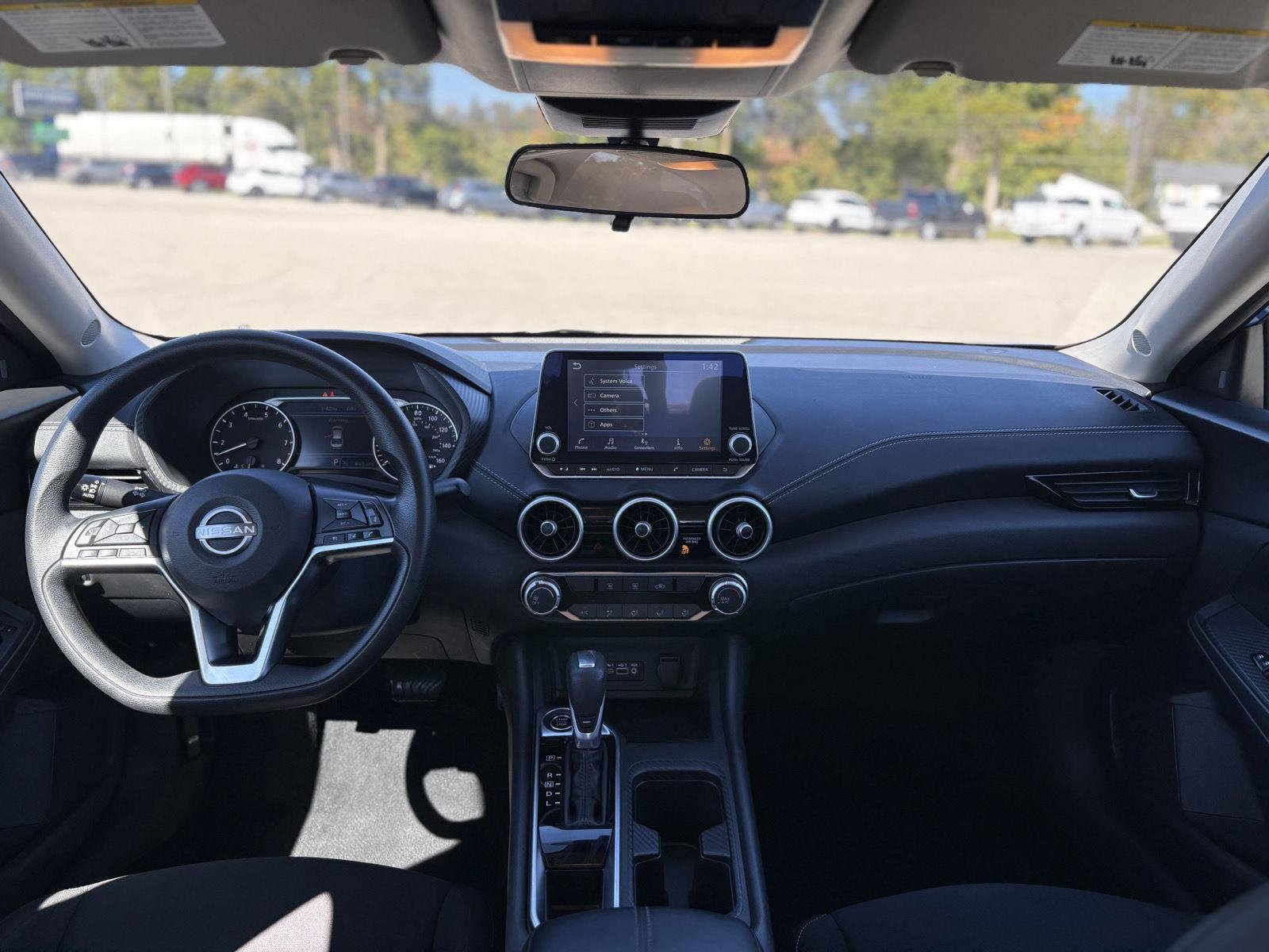 Used 2025 Electric Blue Metallic Nissan SV image 3