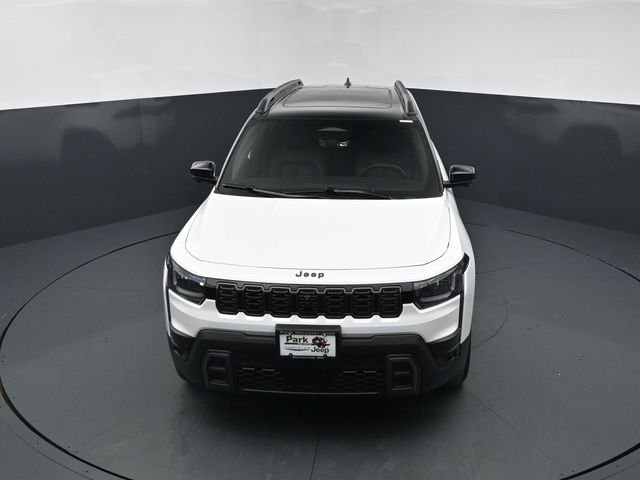 New 2026 Bright White Clear-Coat Exterior Paint Jeep Overland image 13