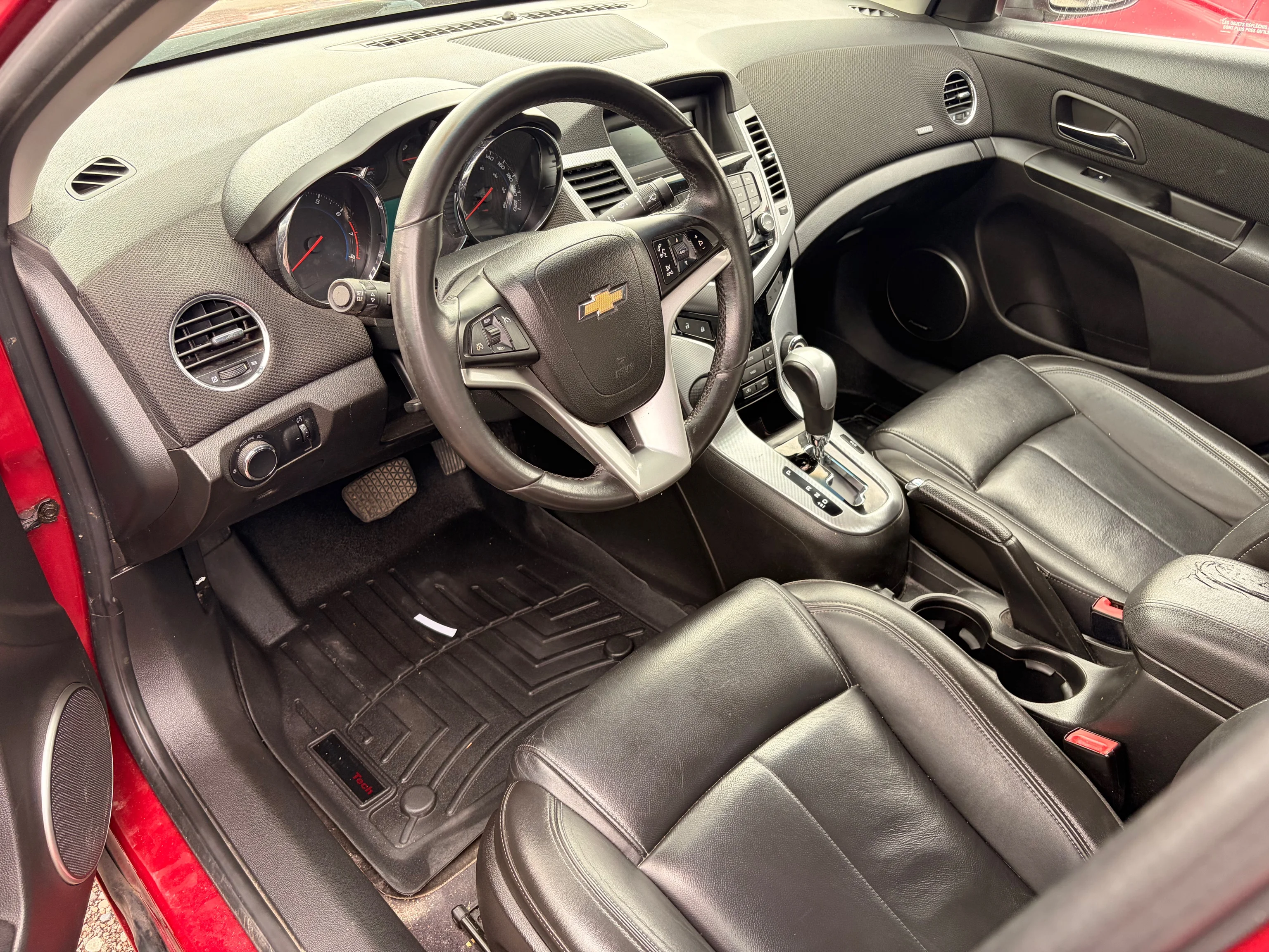 Used 2011  Chevrolet  image 5