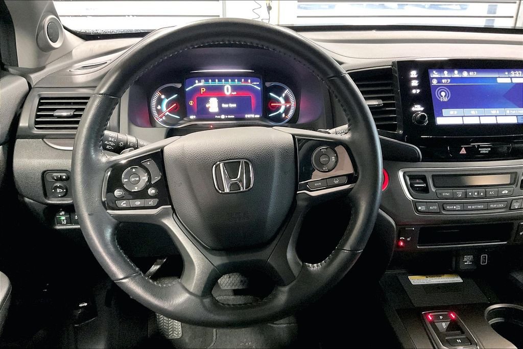 Certified Used 2022 Black Honda Special Edition image 18