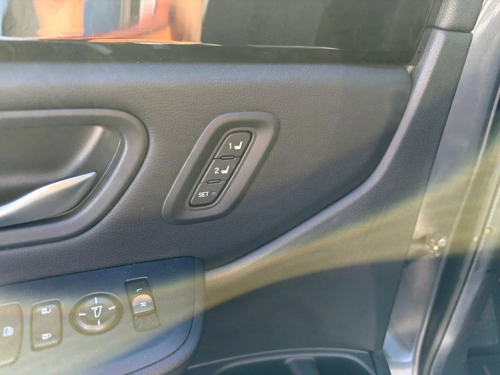 Used 2024 Gray Honda EX-L image 12