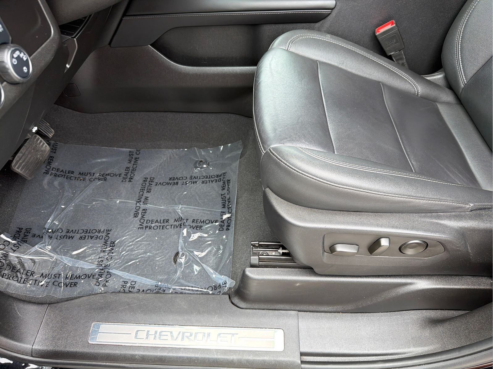Used 2024 Black Chevrolet LT image 30