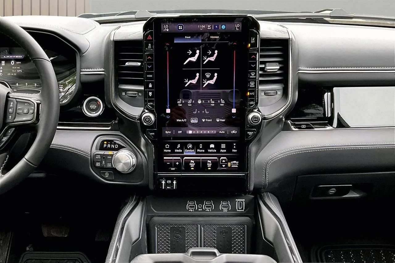 New 2026 Diamond Black Crystal Pearl-Coat Exterior Paint RAM Limited image 12