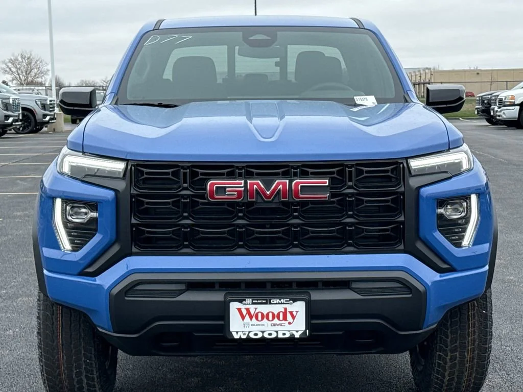 New 2026 Rapids Metallic GMC Elevation image 4