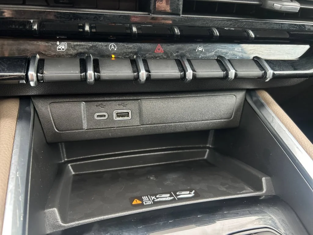 Used 2025 Volcanic Red Tintcoat GMC Denali image 27