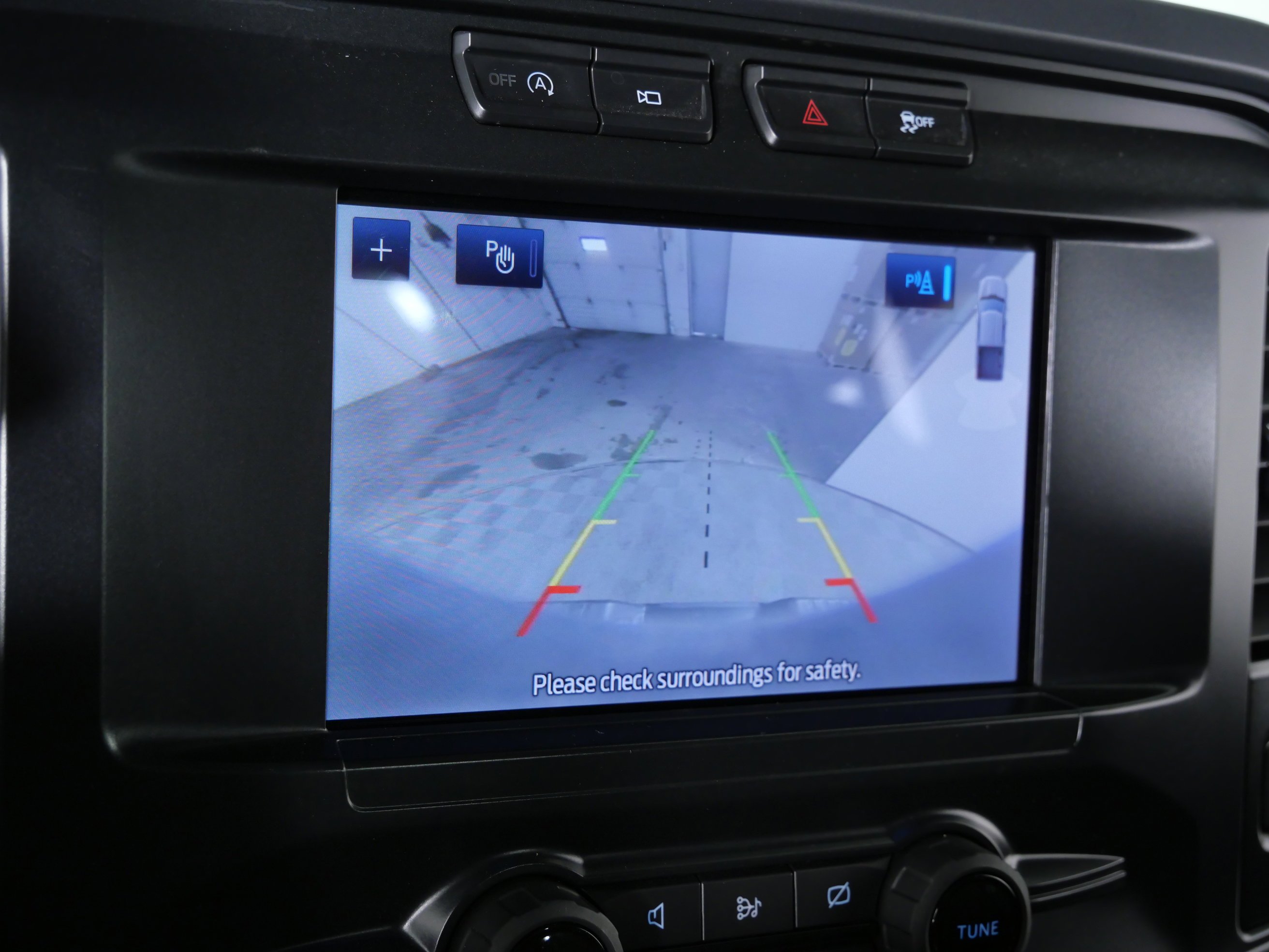 Used 2022 Oxford White Ford XLT image 30