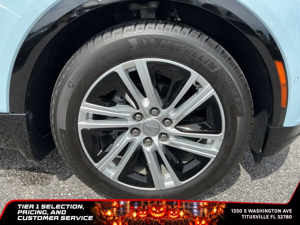 Used 2024 Nimbus Metallic Cadillac Tech image 8