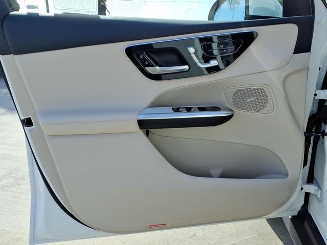 New 2026 White Mercedes-Benz GLC 300 image 12