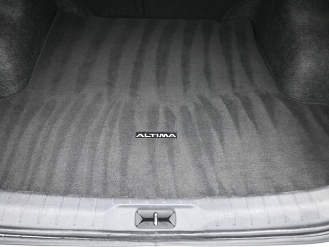 Used 2025 White Nissan 2.5 SV image 12