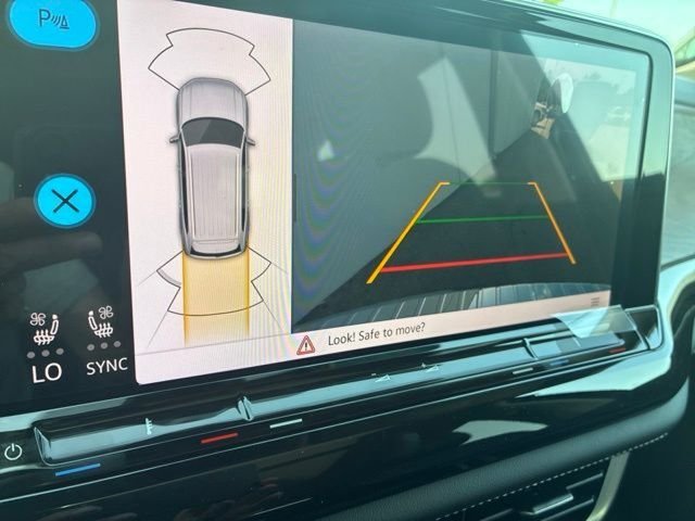 New 2026 Deep Black Volkswagen 2.0T SE w/Technology image 26