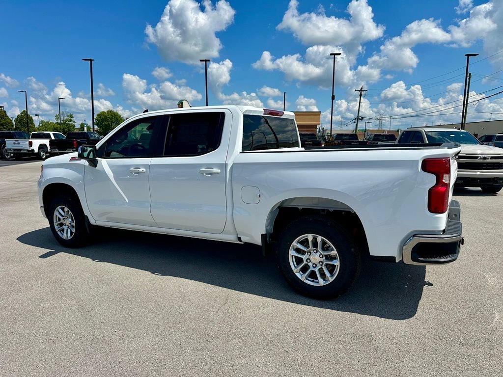New 2026 Summit White Chevrolet LT image 7