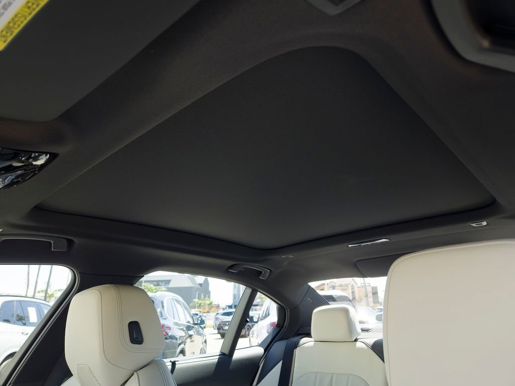 New 2026 Tanzanite Blue II Metallic BMW 530i image 14